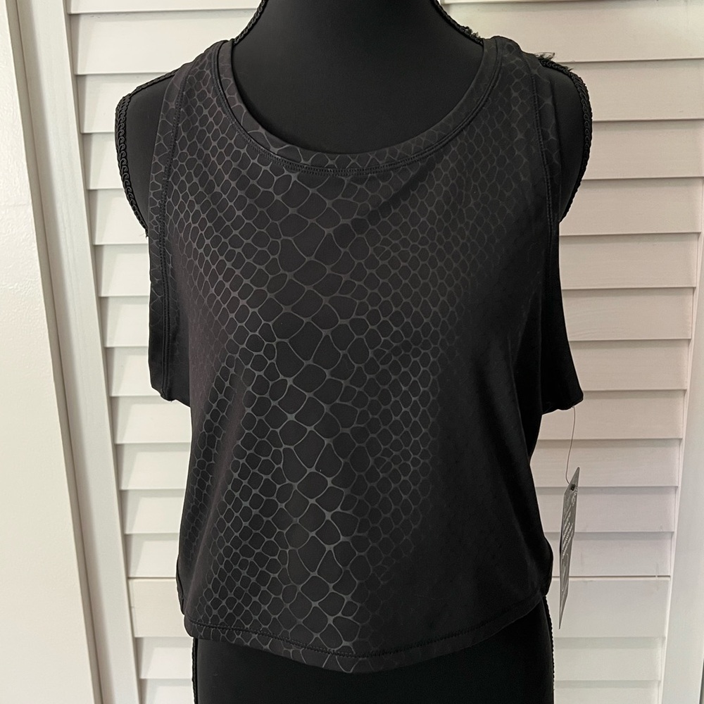 90 Degree By Reflex Black Patterned Muscle Tee